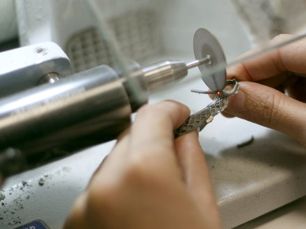 Laboratorio protésico estructuras metálicas